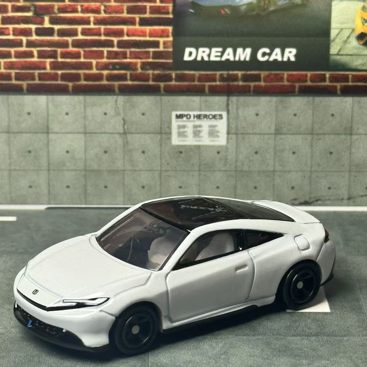 تاكارا تومي توميكا رقم. 10 هون - مراجعة Vintage Collectible Model Cars وسعره